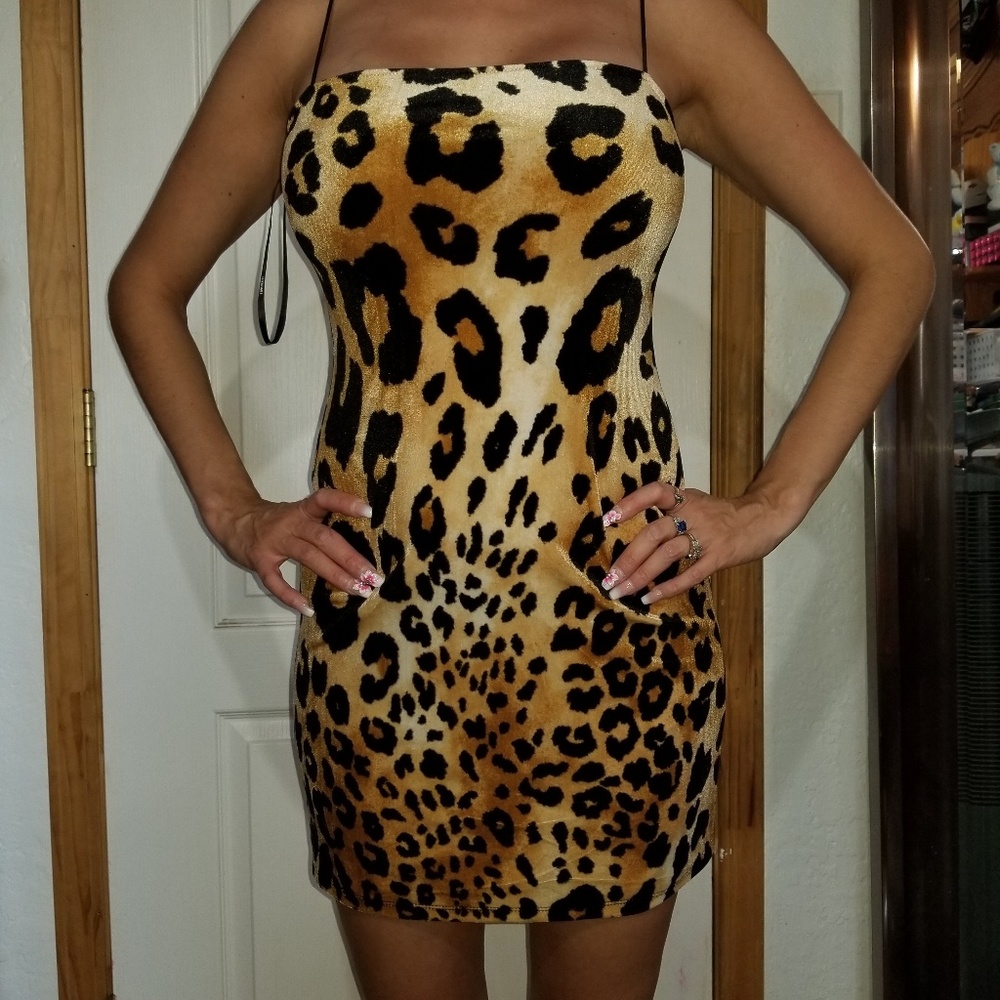Leopard velvet dress
